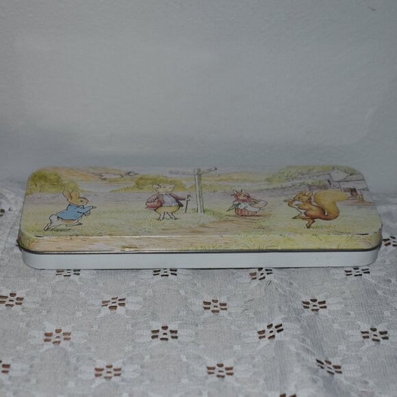 Vintage 1980s Peter Rabbit & Friends Metal Tin Pencil Case Spring Cottage Decor - Picture 2 of 15